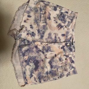 Cut off tie dye shorts, high waisted